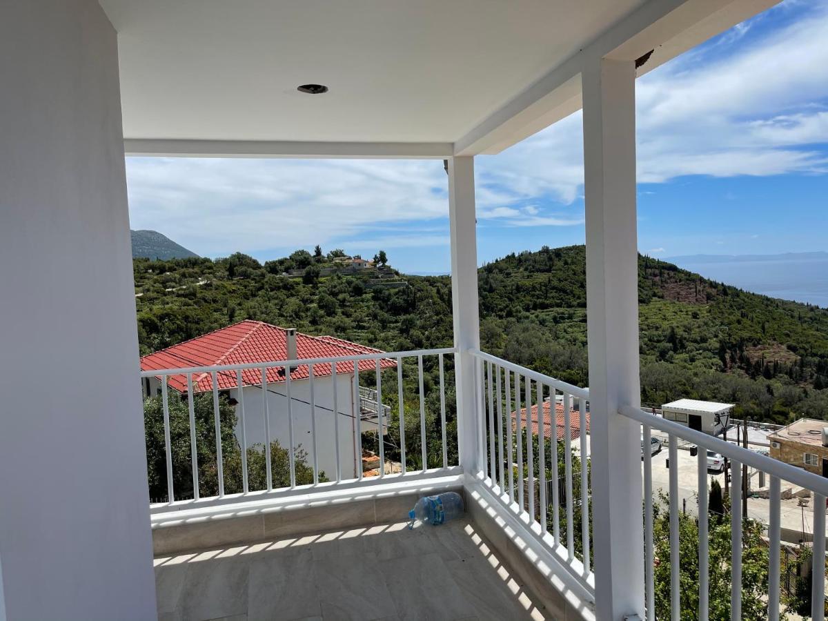 Persephone Hotel Himare Exterior photo