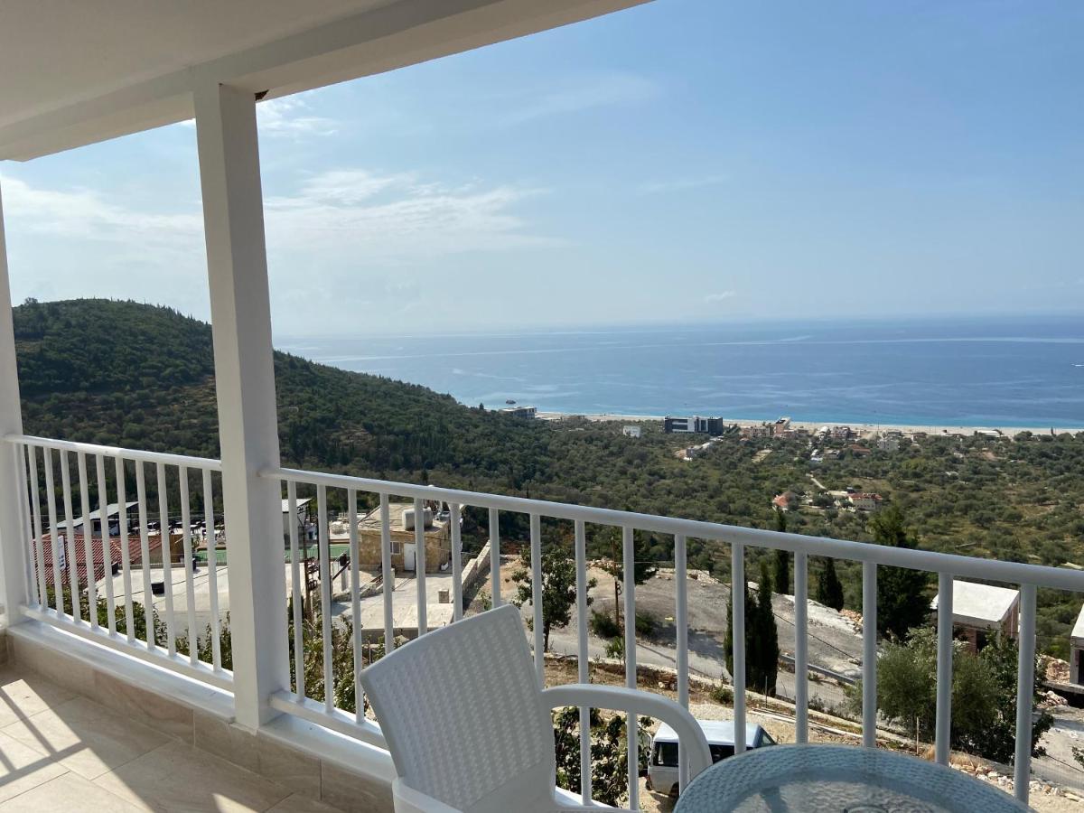 Persephone Hotel Himare Exterior photo