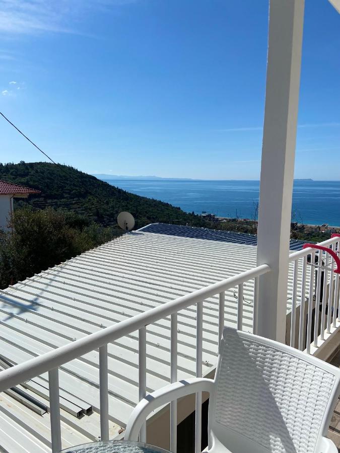 Persephone Hotel Himare Exterior photo