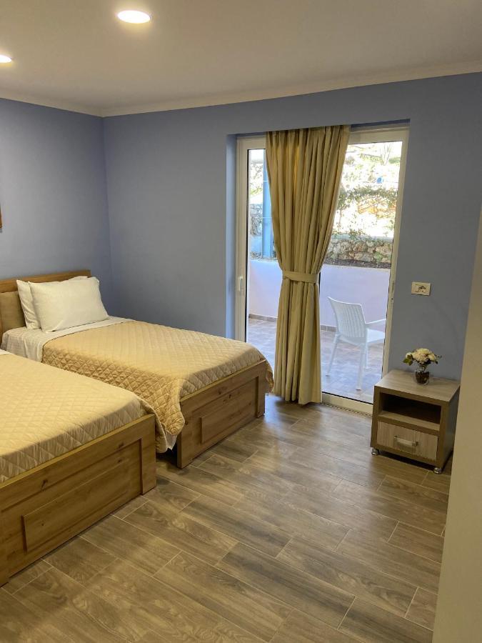 Persephone Hotel Himare Exterior photo