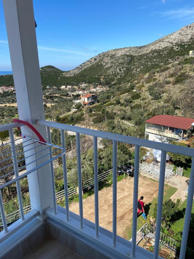 Persephone Hotel Himare Exterior photo