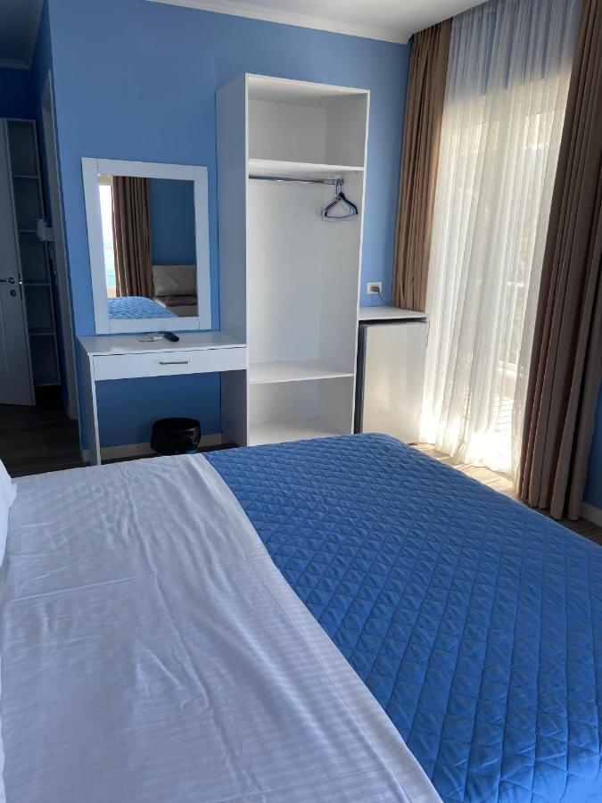 Persephone Hotel Himare Exterior photo
